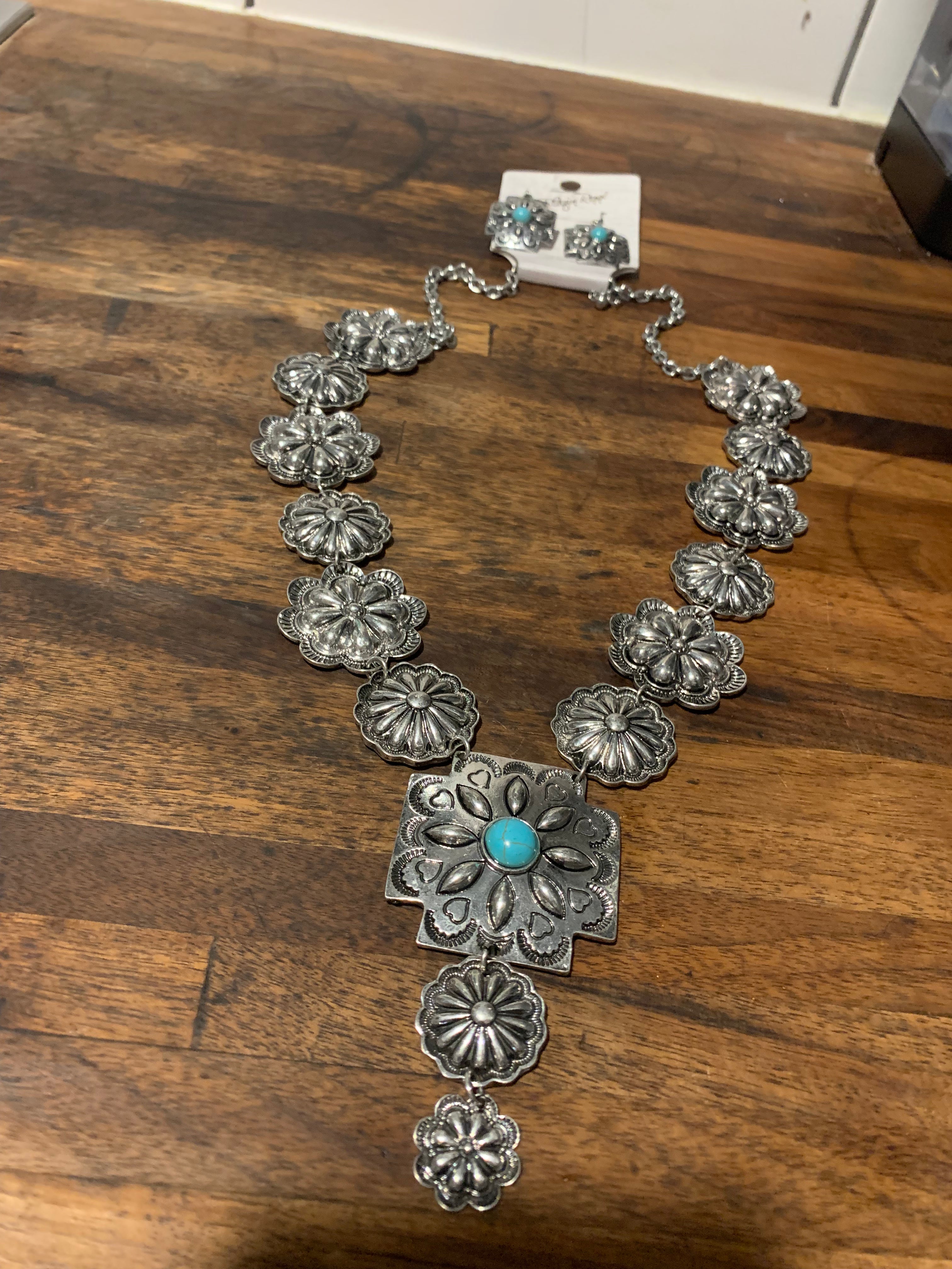 Blazin Roxx Silver/ Turquoise Necklace Set